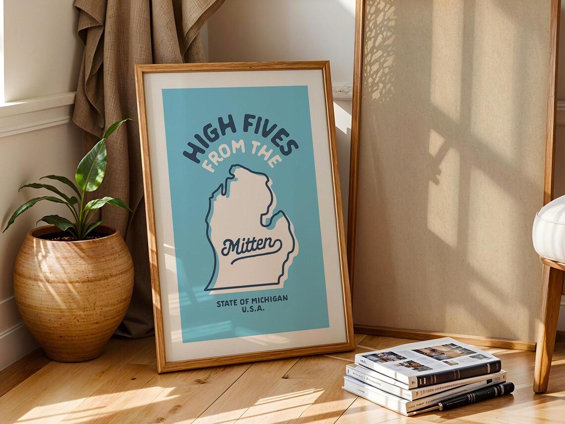 Michigan Retro Travel Poster, Outdoorsy Wall Decor - Image 4
