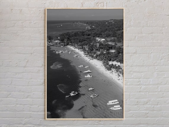 Black And White Honduras Print Wall Art Poster Photo Decor