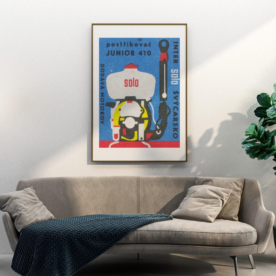 Solo Junior 410 Sprayer Retro Czech Matchbox Label Art Poster - Image 3