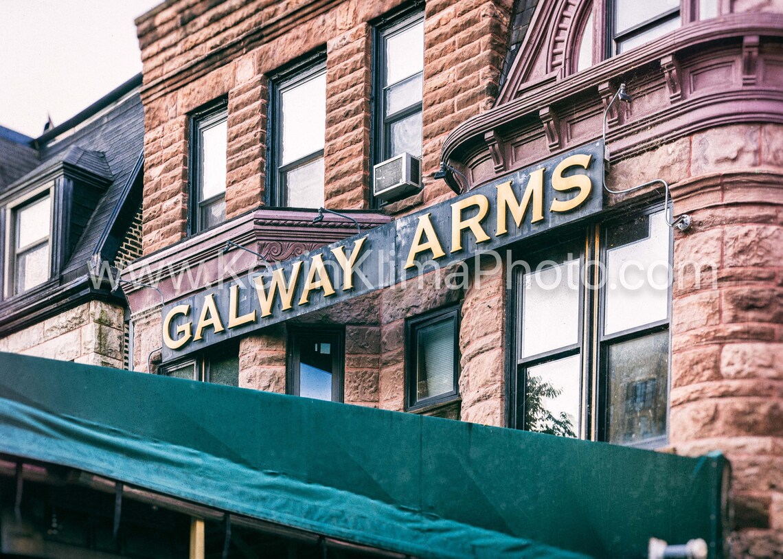 Galway Arms Chicago Lincoln Park Vintage Brick Pub Sign Photo Print - Image 2