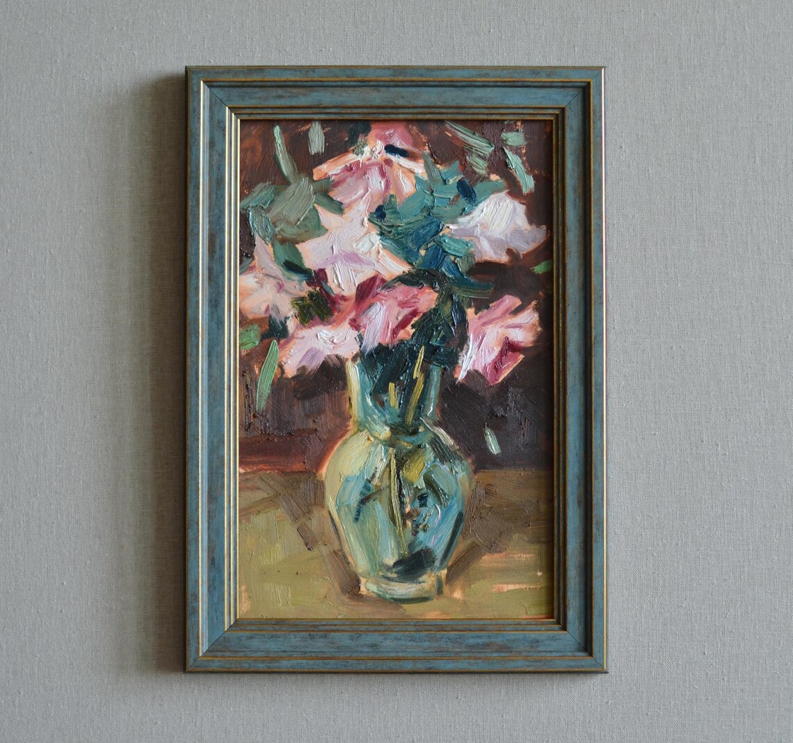 Pink And White Roses In Green Vase Impressionist Floral Wall Art - Image 3