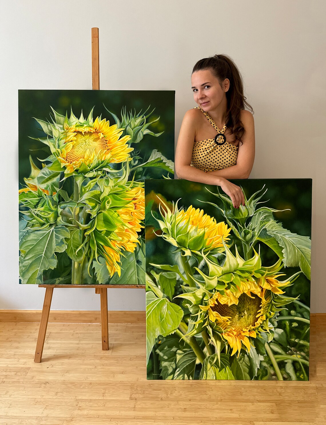 Yellow Sunflower Heads Green Sepals Dark Ground Oil Wall Art - Image 2