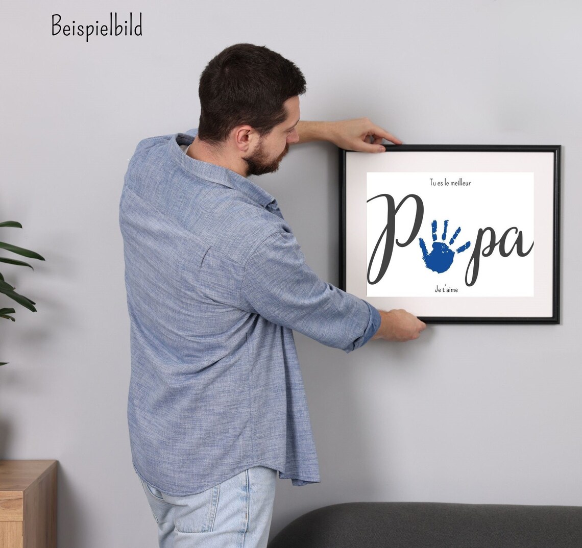Blue Handprint French Papa Tu Es Le Meilleur Father's Day Art Poster - Image 3