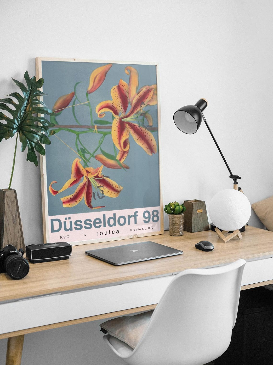 Düsseldorf 98 Vintage Tiger Lily Botanical Flower Art Poster - Image 2