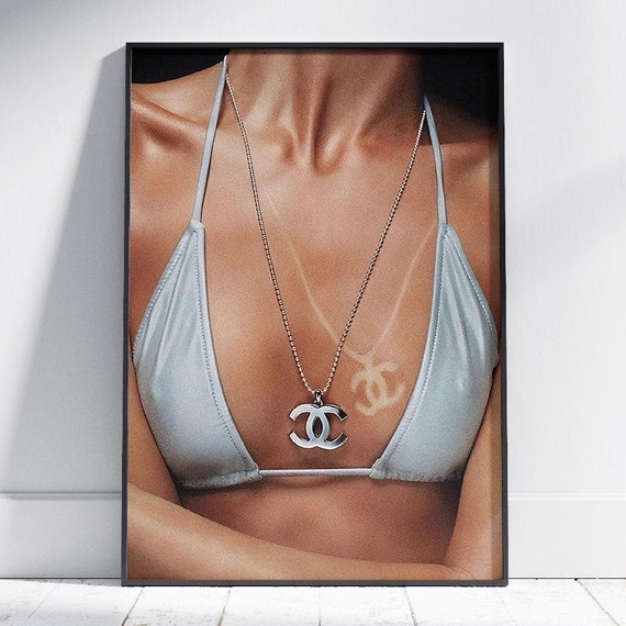 Woman Fashion Print Luxury Fashion Poster Designer Wall Art Black And White Vintage Photo Feminist Poster Teen Girl Bathroom Decor