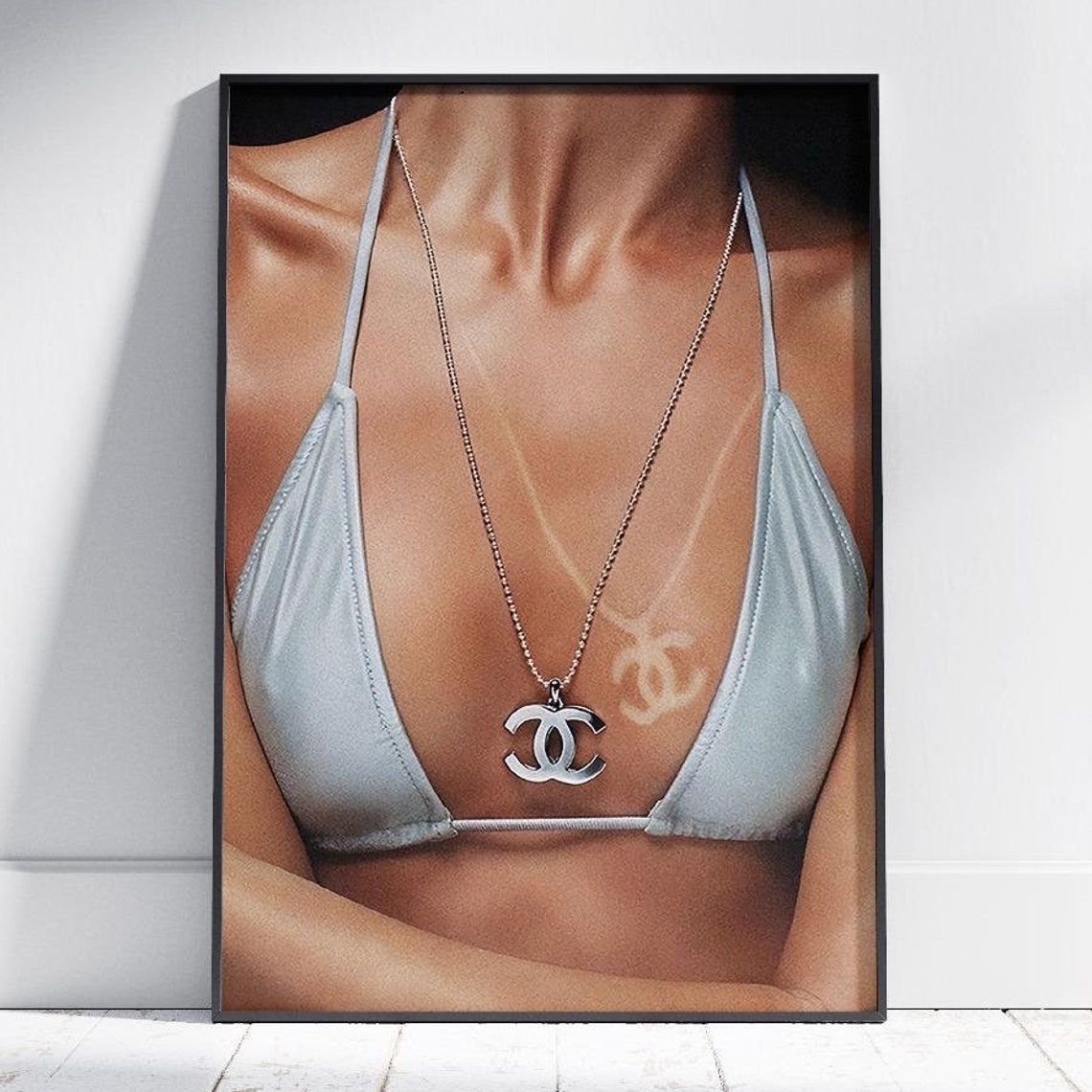 Woman Fashion Print Luxury Fashion Poster Designer Wall Art Black And White Vintage Photo Feminist Poster Teen Girl Bathroom Decor
