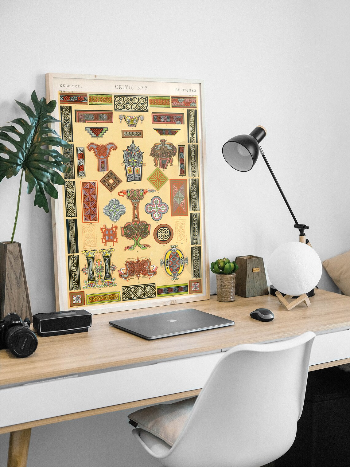 Vintage Celtic Art Poster, Graphical Pattern Print - Image 2
