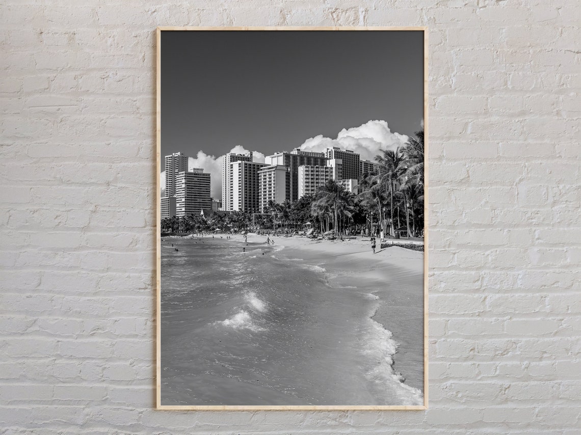 Honolulu Waikiki Beach Black and White Palm Skyline Hawaii Wall Art
