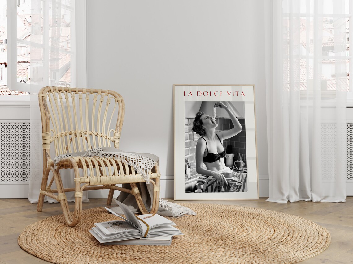 La Dolce Vita Woman Eating Pasta, Vintage Italian - Image 3