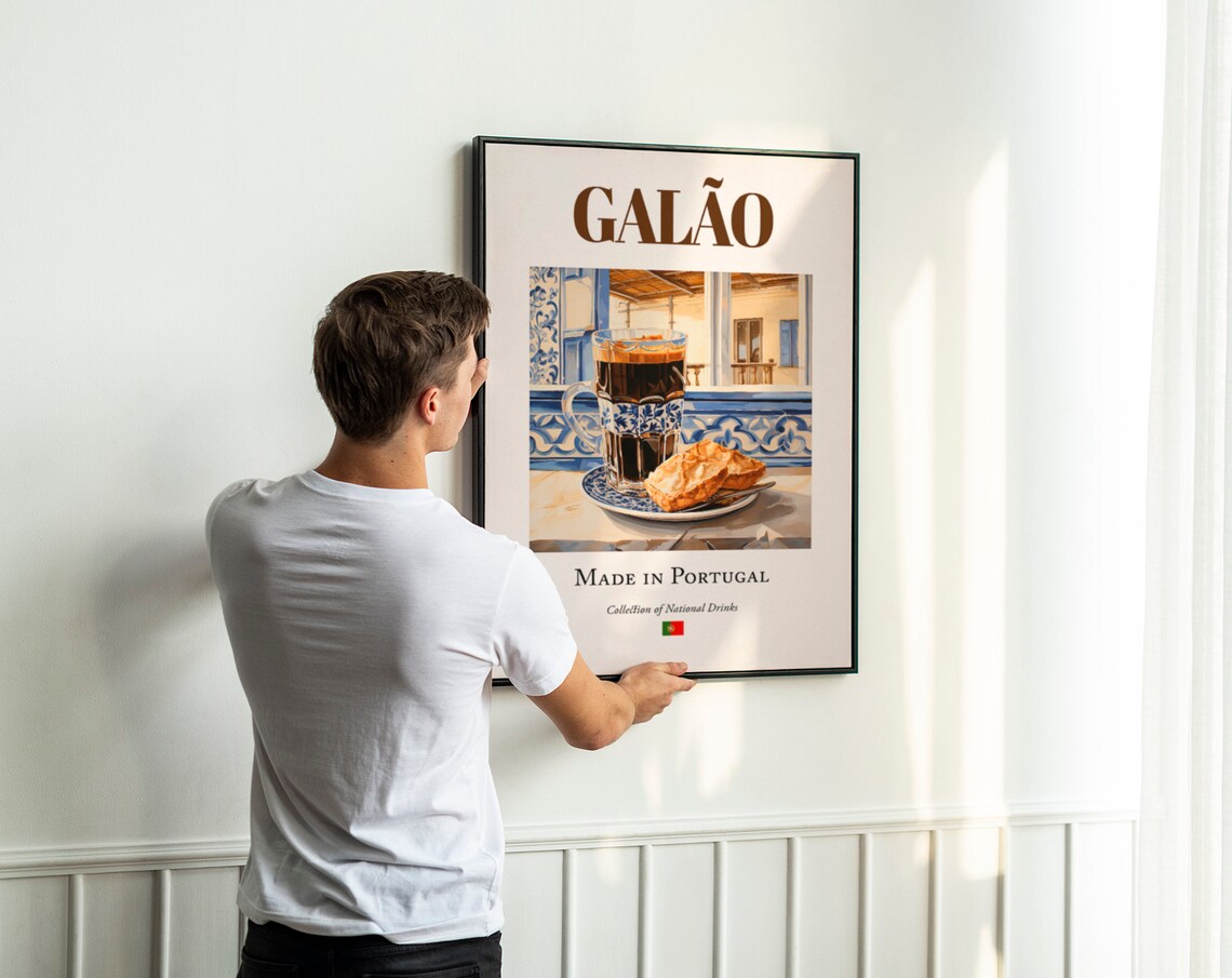 Galo on Azulejo Tile, Portugal Kitchen Bar Art Print - Image 2
