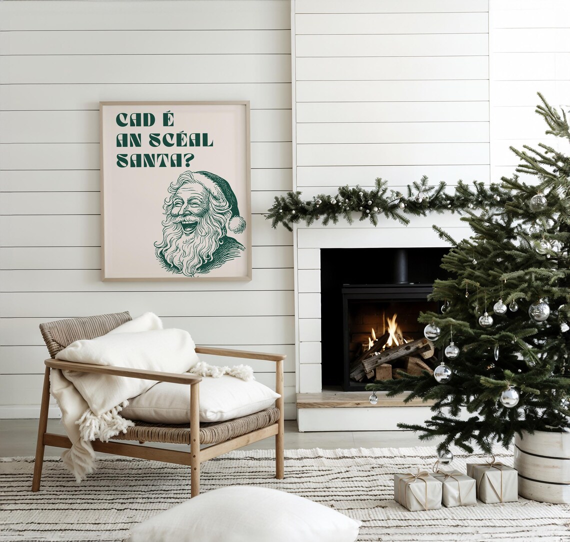 Vintage Santa Head Nollaig Shona Retro Cream Holiday Decor Poster - Image 4