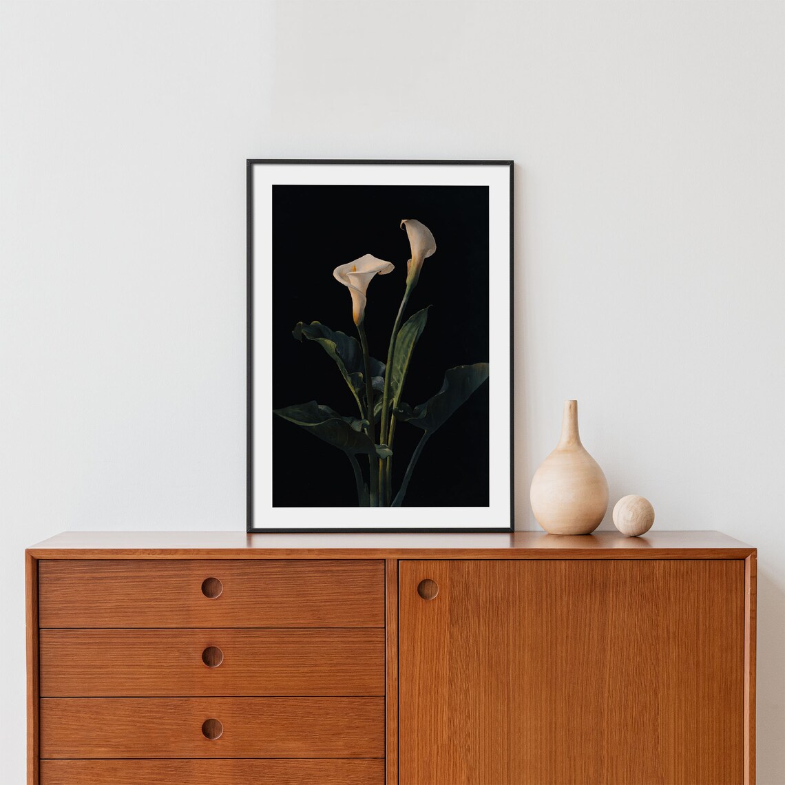 Lily Flower Painting Print, Vintage Floral Decor - Image 4