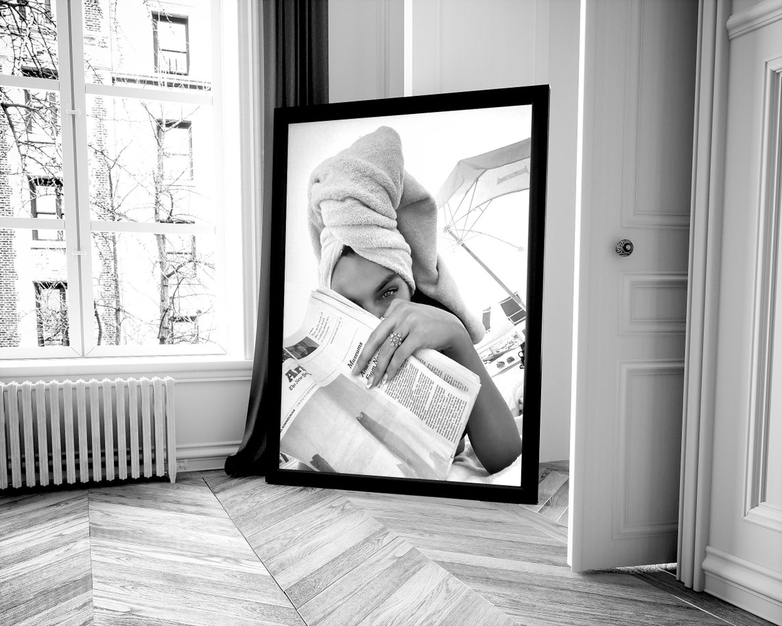 Woman Reading Newspaper Print Black And White Vintage Photo Summer Poster Fashion Wall Art Teen Girls Bathroom Decor Beach Photography - Image 4