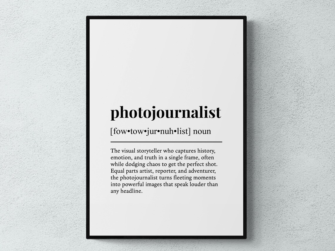 Photojournalist Funny Definition Poster Gift for Photographers