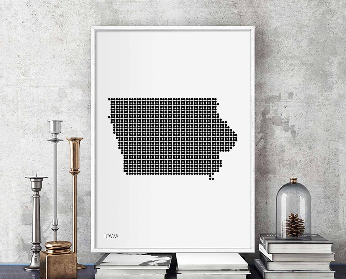 Iowa Dotted Map Black And White Minimalist Modern Art Poster