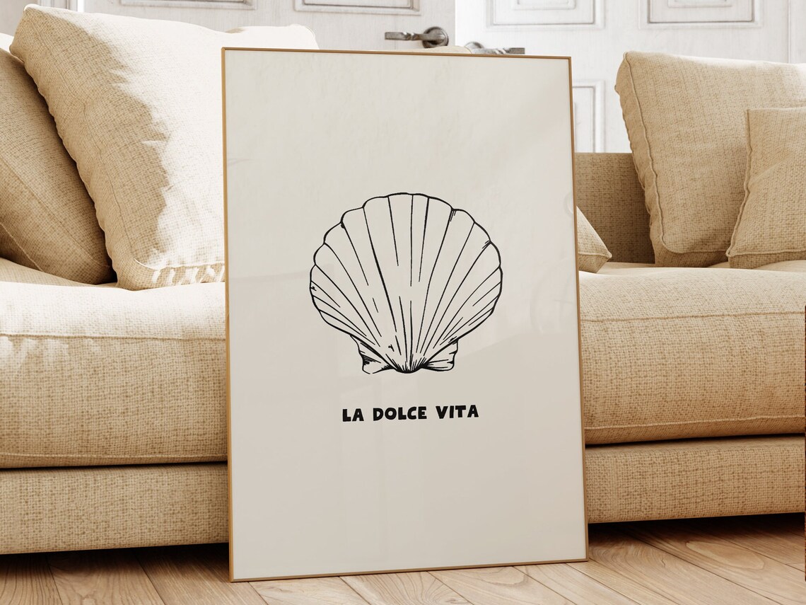 La Dolce Vita Scallop Shell Line Art Cream Italian Wall Poster