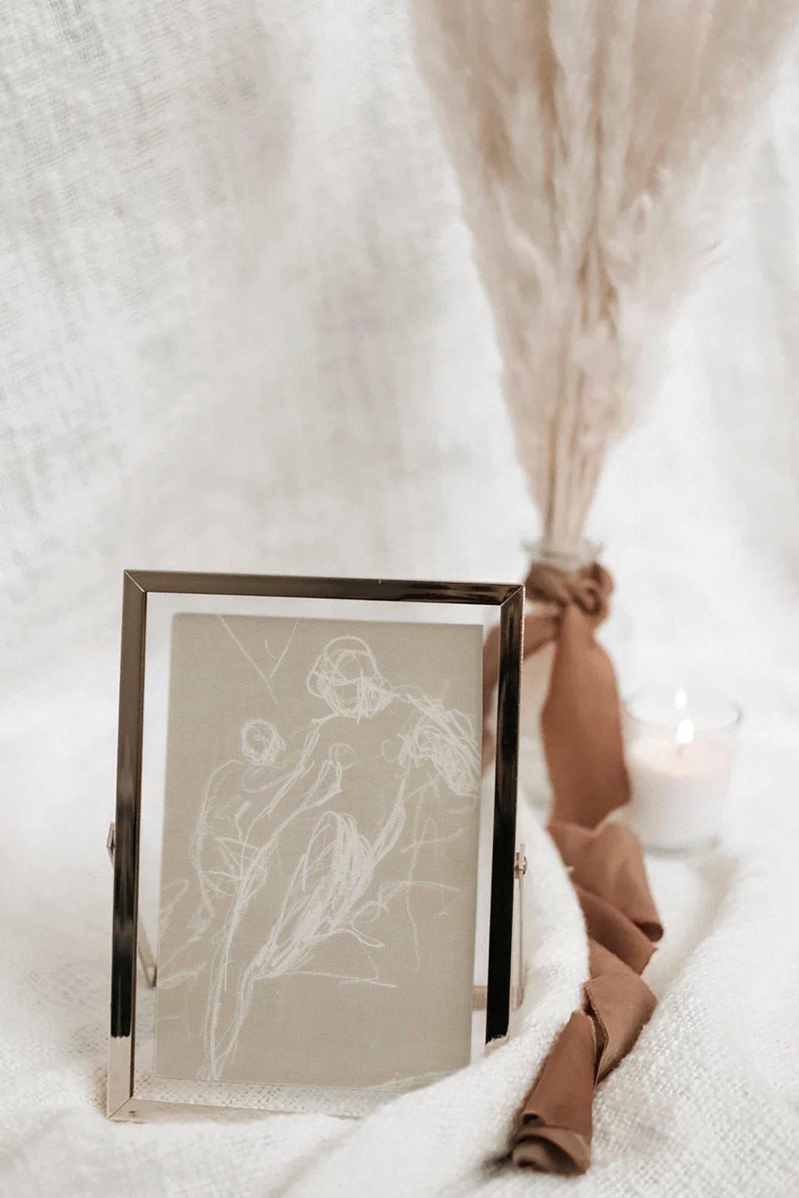 Abstract White Line Figure Drawing Minimalist Beige Sketch Print - Image 3