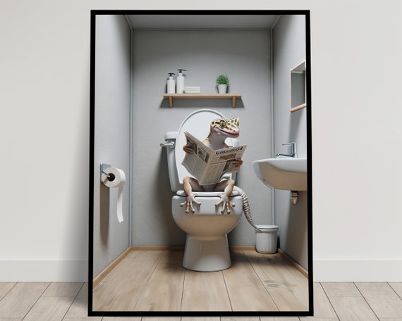 Photograph Of A Gecko Reading The Newspaper On The Toilet Funny Bathroom Decor Bathroom Wall Art Wc Toilet Poster Unique Funny Gift