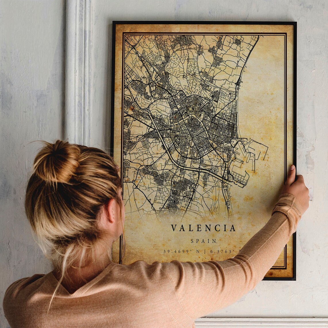 Valencia Spain Vintage City Street Map Poster for Travel Lovers - Image 2