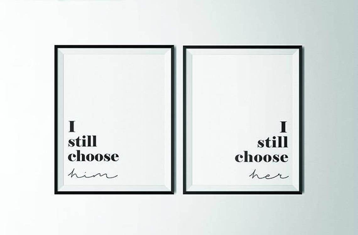 Romantic I Still Choose Her Quote Poster in Minimalist Black Design - Image 2