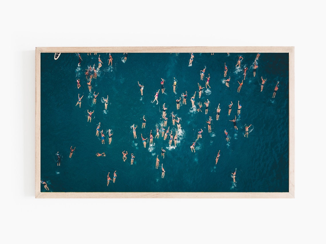 Bondi Beach Swimmers Art Print for TV - Image 2