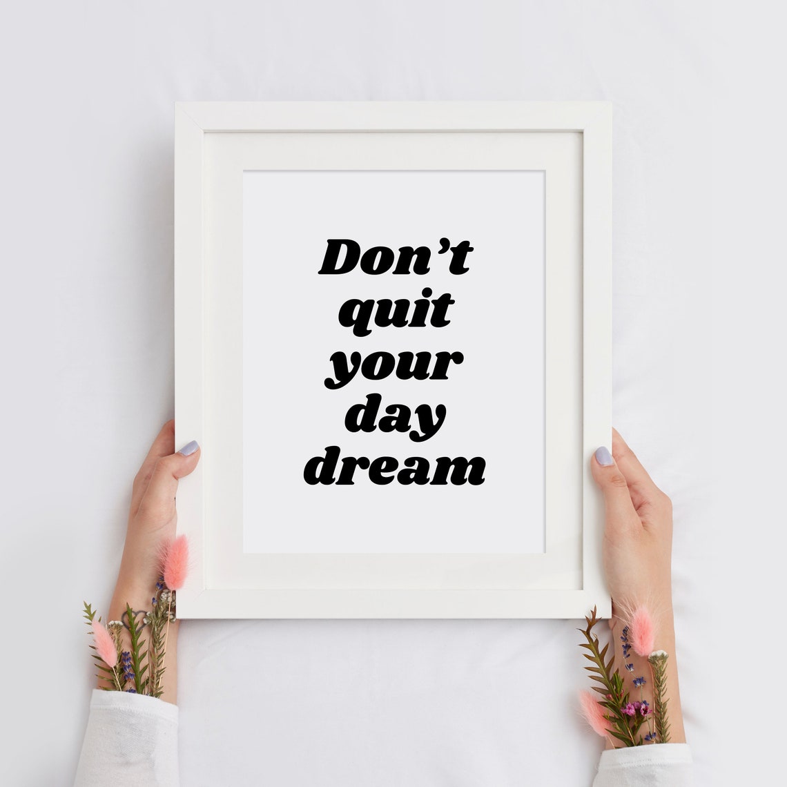 Don't Quit Your Day Dream Bold Retro Typography Quote Poster - Image 2