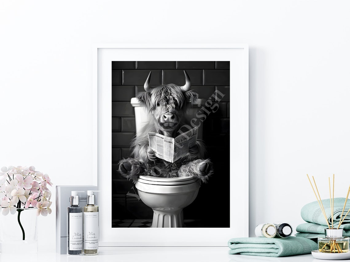 Highland Cow Reading Newspaper on Toilet Funny Bathroom Poster - Image 4
