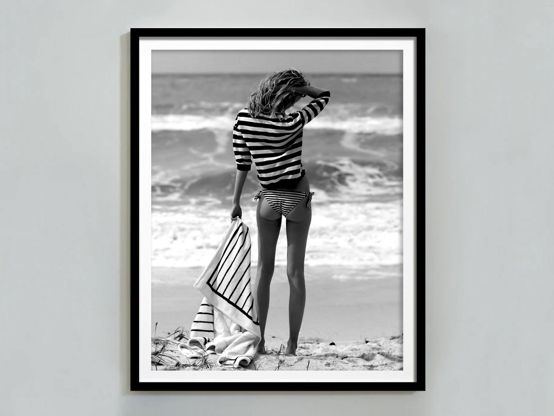 Swimsuit Woman In Beach Print Summer Poster Black And White Fashion Wall Art Vintage Photography Girls Bathroom Decor