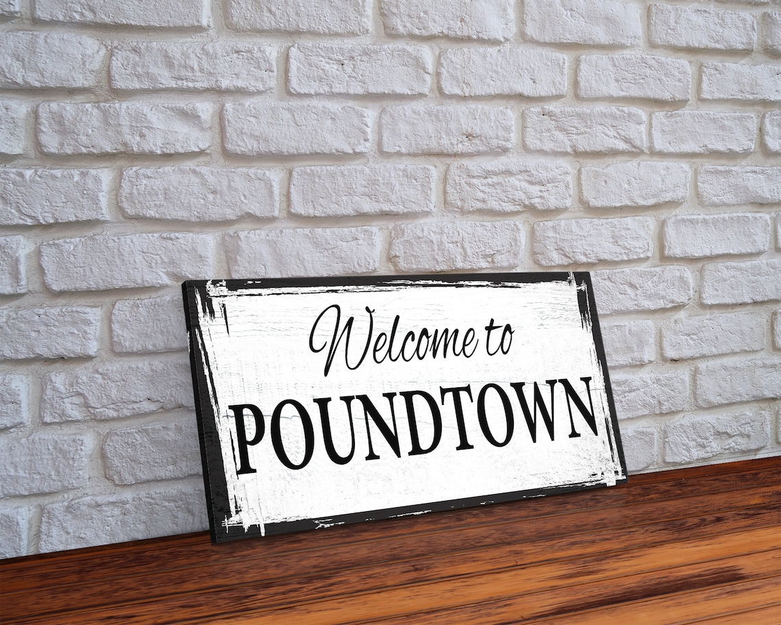 Welcome to Poundtown Funny Bedroom Wall Art Print - Image 3