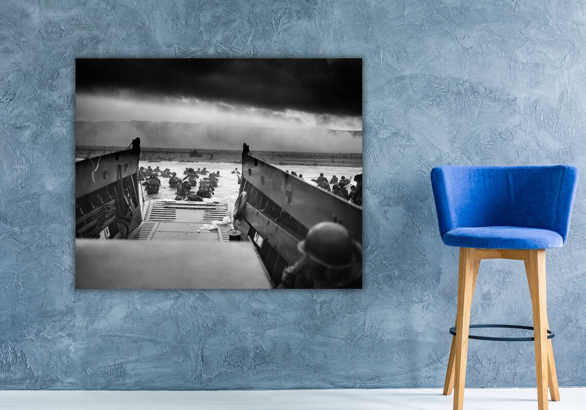 D-Day Normandy Landing Soldiers Landing Craft Vintage Photo Poster - Image 2