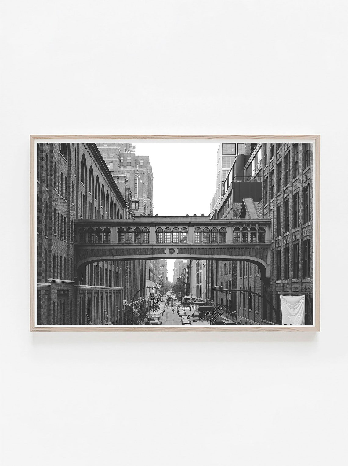 New York Manhattan Historic Skybridge Black and White Poster
