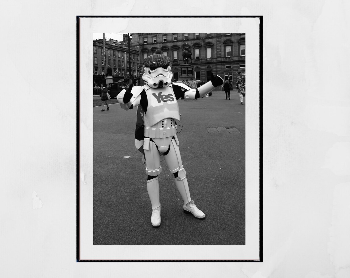 Funny Scottish Stormtrooper Yes Independence Tartan Hat Photo Poster