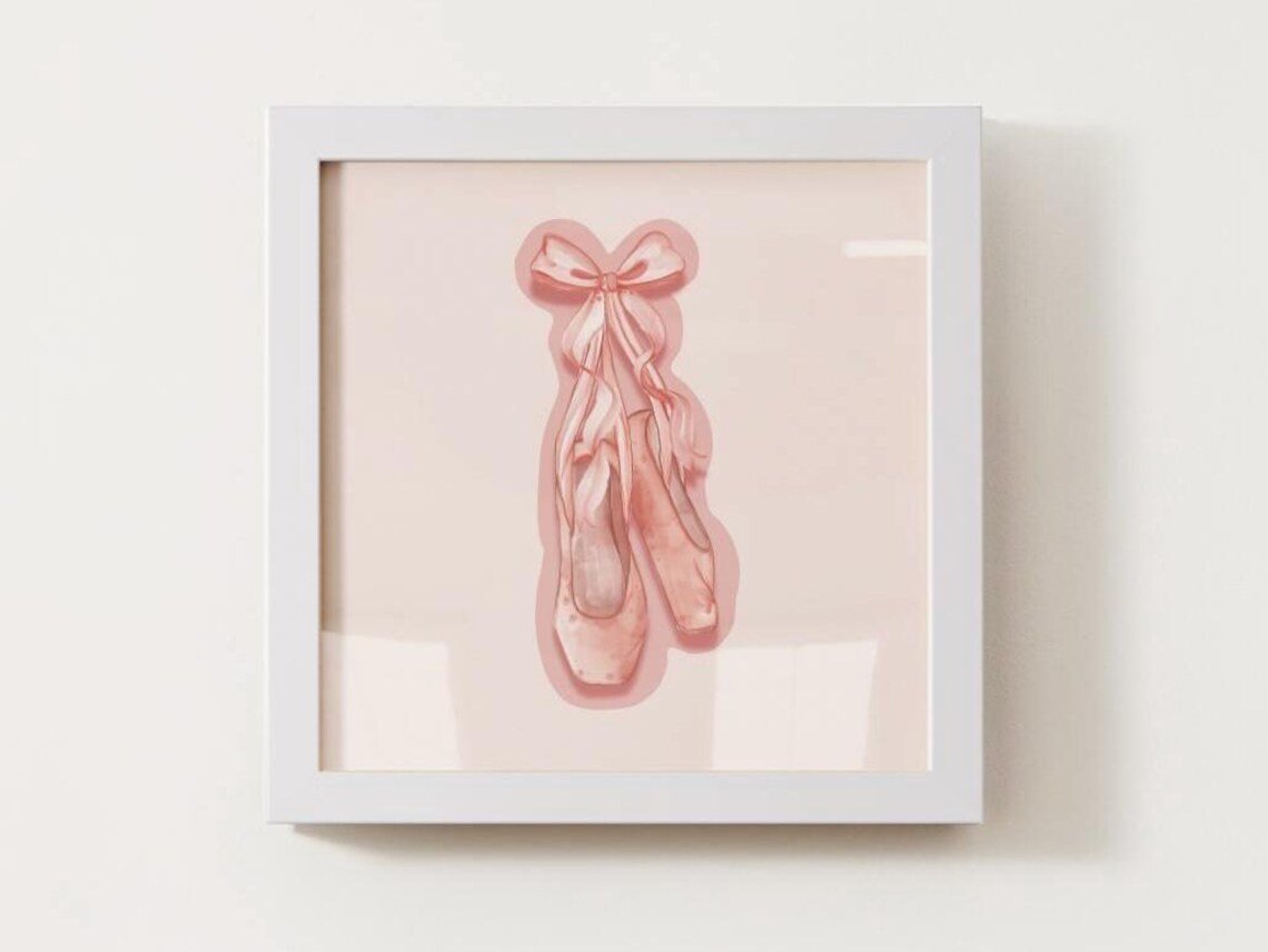 En Pointe Dancer Art Print, Ballet Poster - Image 4