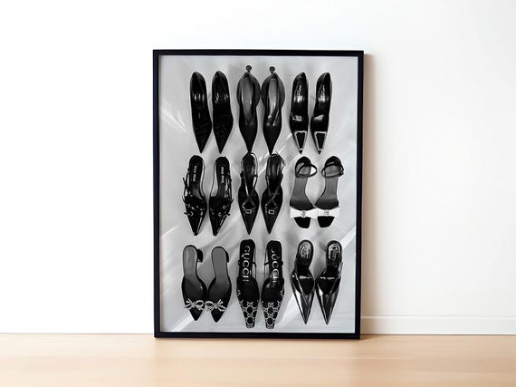 Trendy Fashion Wall Art Black And White Vintage Photo Luxury Fashion Print Hypebeast Room Decor Y2k Poster