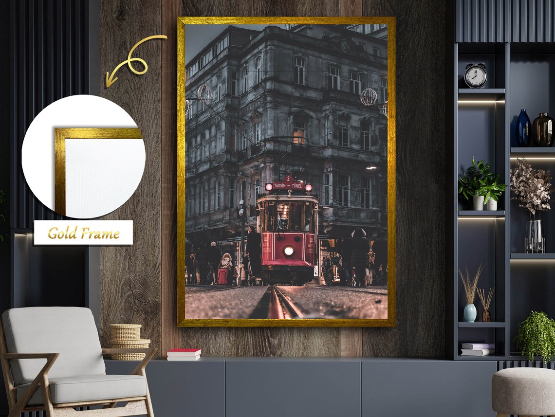 Taksim Street Tramway, Istanbul Landmark Nostalgia - Image 5