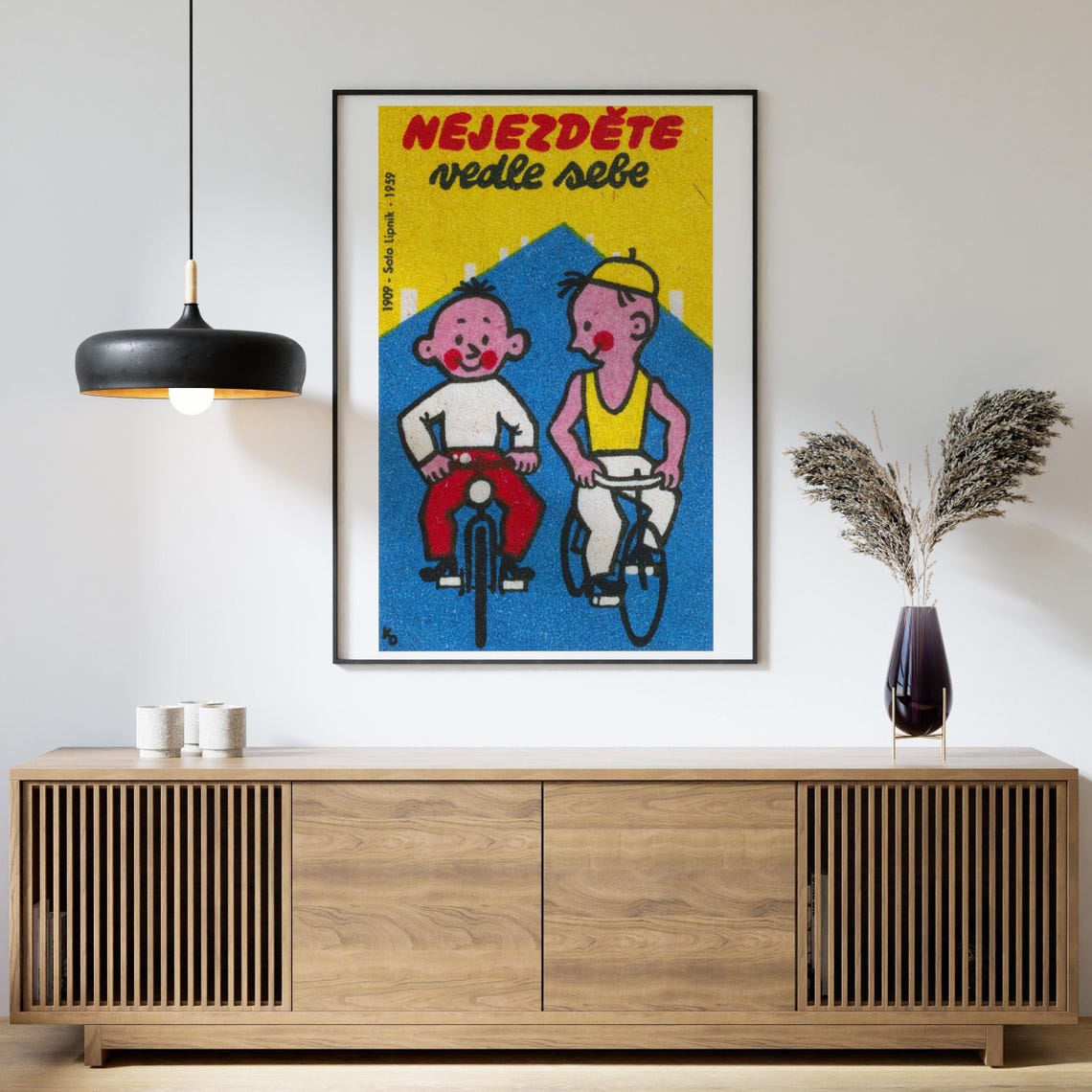 Nejezděte Vedle Sebe 1959 Cartoon Cyclists Solo Lipník Label Poster - Image 4