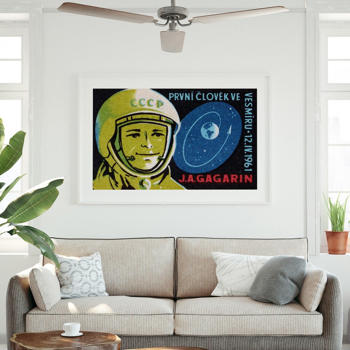 Yuri Gagarin Cosmonaut 1961 Vintage Poster Print - Image 3