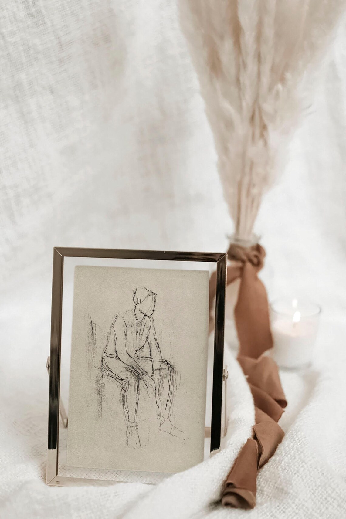 Minimalist Figure Sketch, Vintage Line Drawing Art Print - Image 2