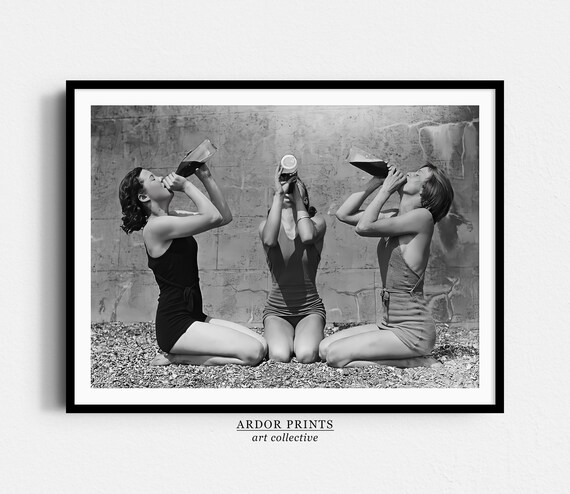 Vintage Girls Beach Day Drinking Wine Retro Best Friends Photo Poster