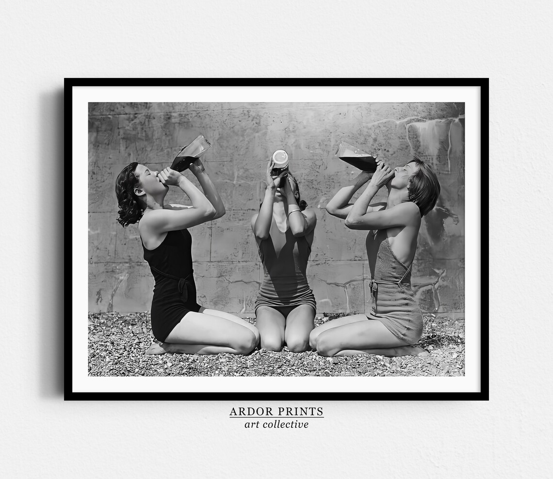 Vintage Girls Beach Day Drinking Wine Retro Best Friends Photo Poster
