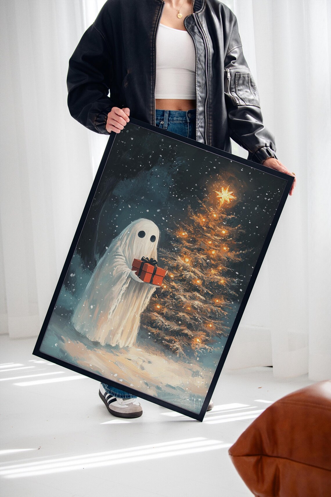 Ghostmas Cheer - Spooky Ghost With Gift, Christmas Tree - Image 2