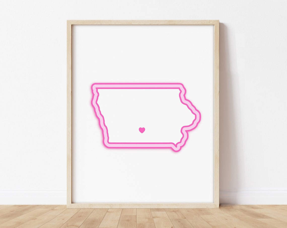 Des Moines Iowa Art Map With Heart Pink Print Poster Picture Wall