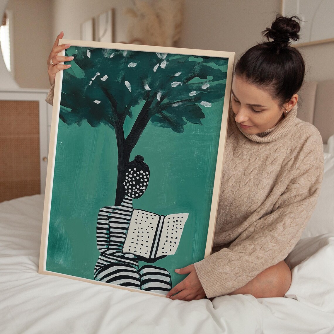 Reading Woman Art Print, Modern Abstract Minimalist Stripe - Image 2