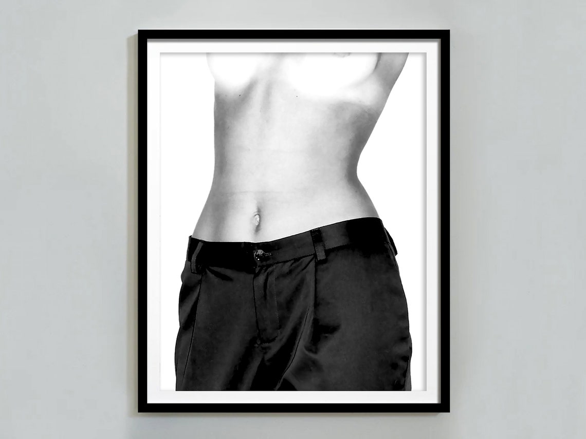Nude Woman Poster Black And White Fashion Print Girls Bathroom Wall Art Hypebeast Room Decor Feminist Poster Trendy Wall Art