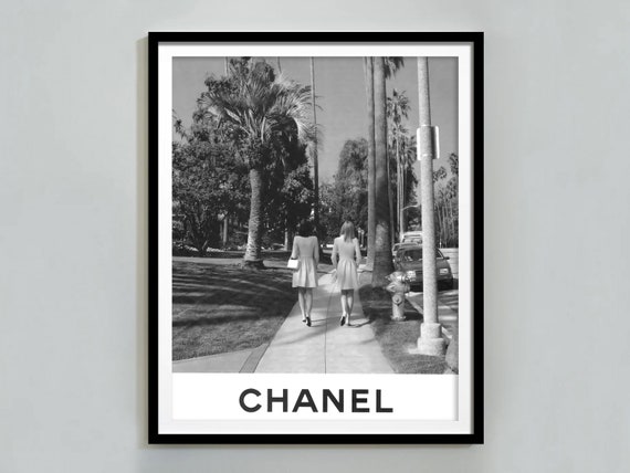 Luxury Fashion Poster Trendy Wall Art Black And White Aesthetic Print Vintage Photography Maximalist Room Decor Girls Bedroom Wall Art
