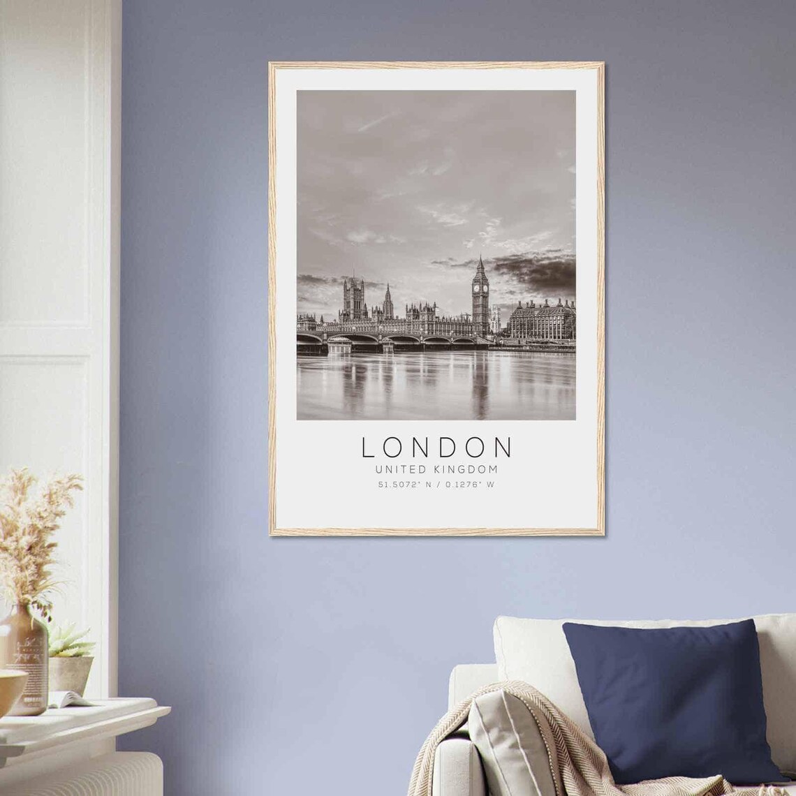 London United Kingdom Minimalist Travel Poster Print - Image 2