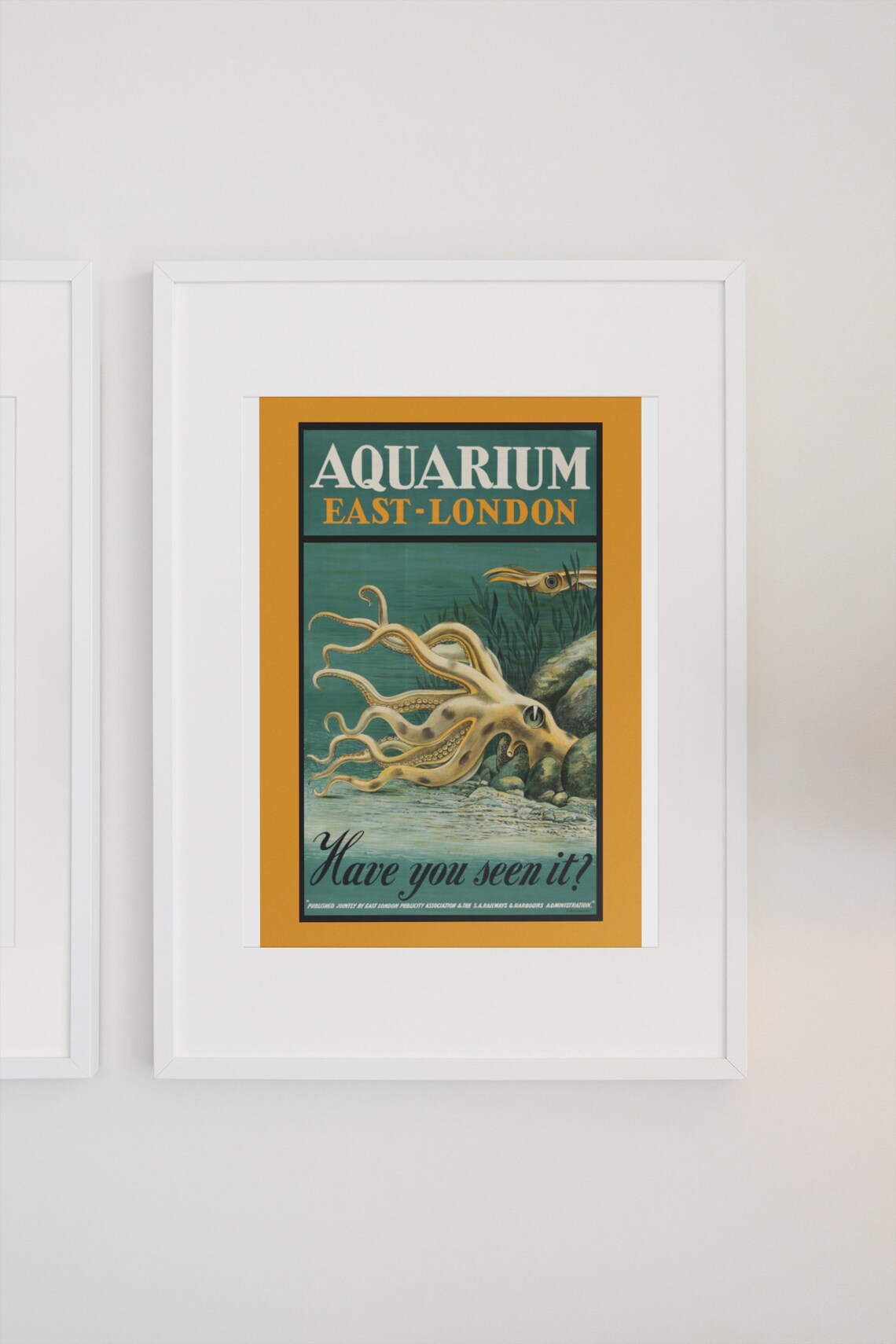East London Aquarium Octopus 1939 South African Railways Poster - Image 3