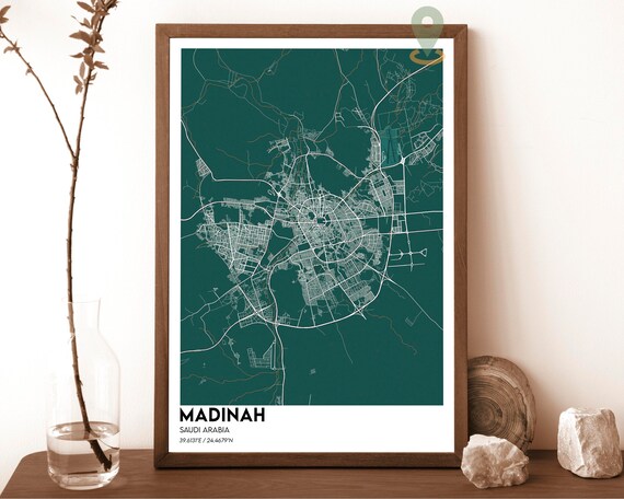 Madinah Saudi Arabia Deep Green Radial Street Map Art Poster