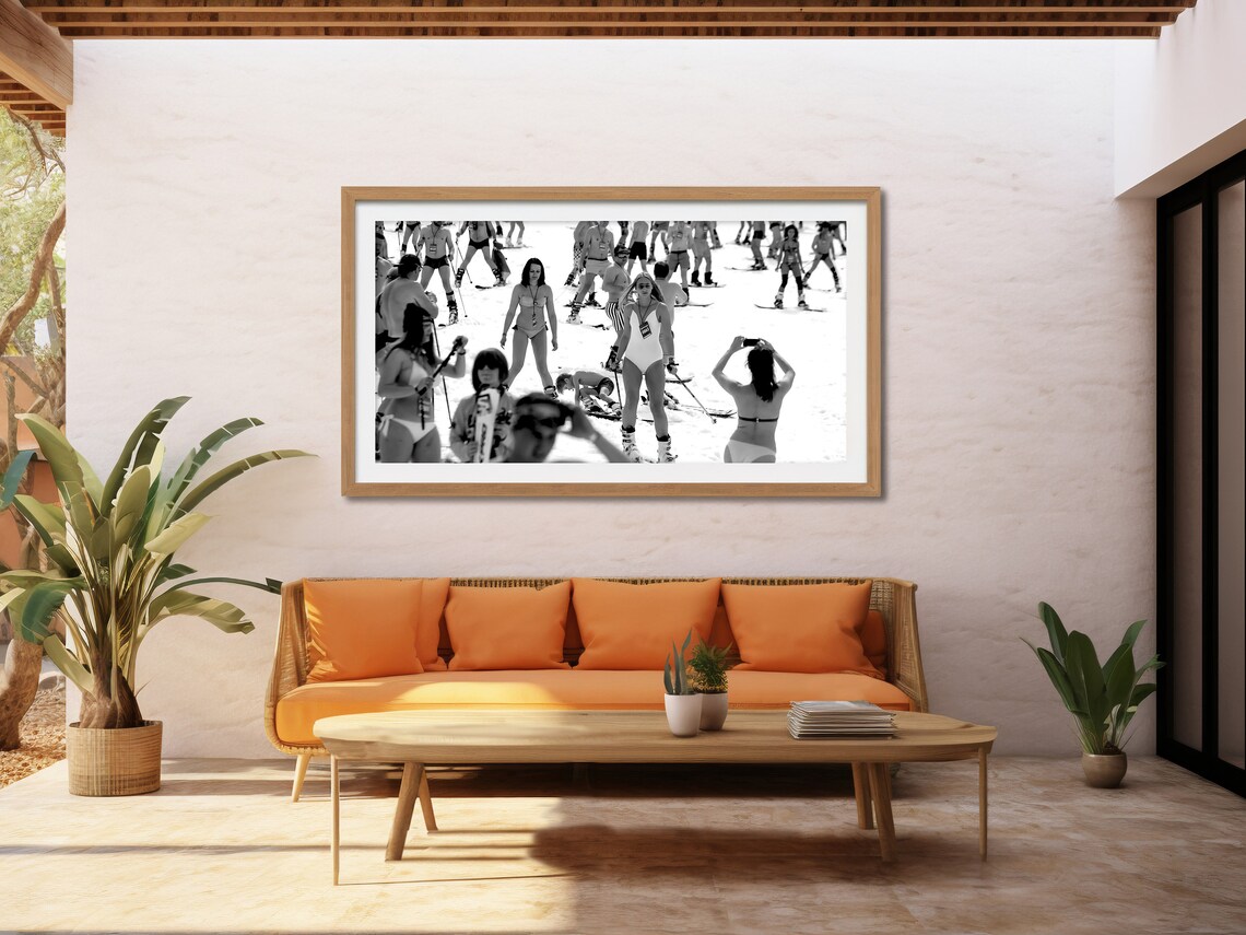 Vintage Après Ski Poster, Black And White Ski Lodge Decor - Image 2