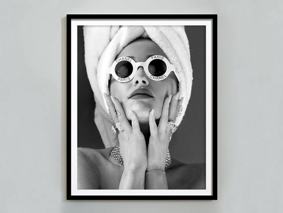 Luxury Fashion Poster Black And White Vintage Print Designer Wall Art Girls Bathroom Decor Trendy Hypebeast Wall Art